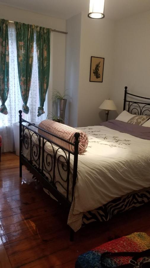 Tina'S Place أوتاوا المظهر الخارجي الصورة